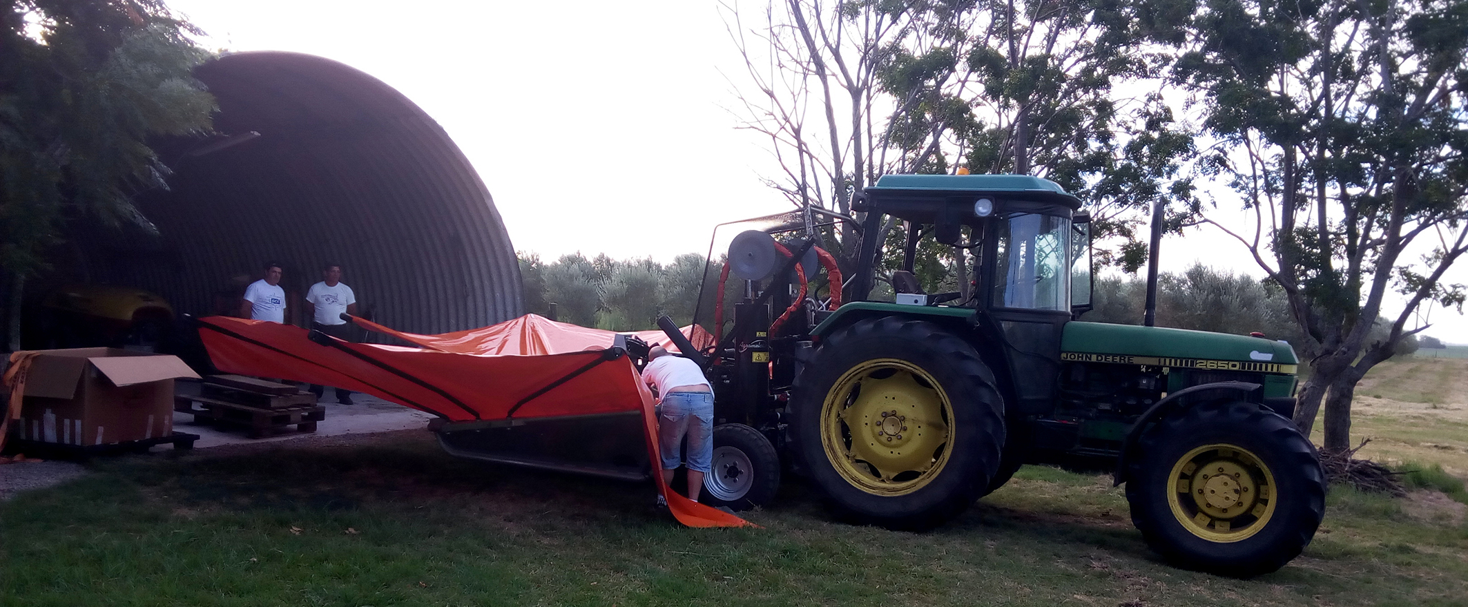collecting_equipments_of_harvesting_in_uruguay